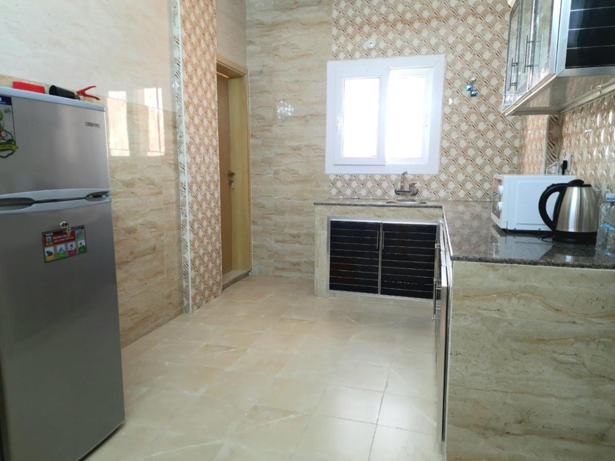 Grand Orchid Hotel Apartment Дукм Екстериор снимка
