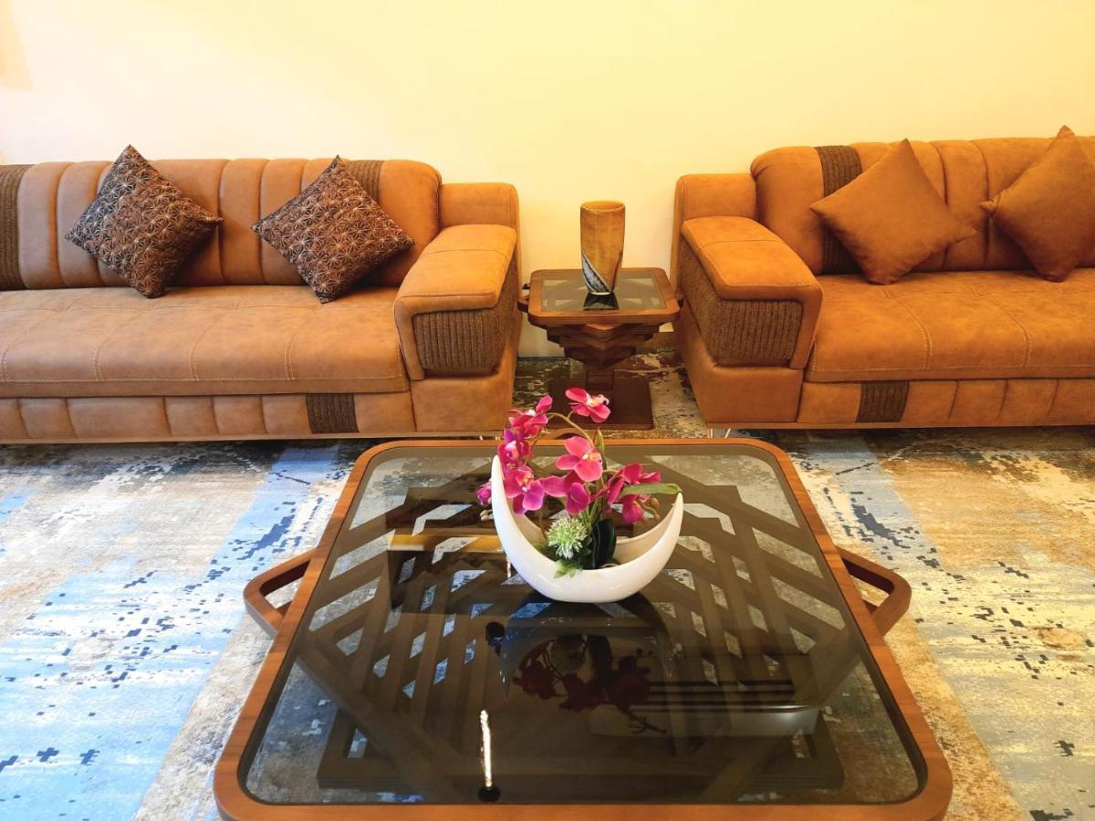 Grand Orchid Hotel Apartment Дукм Екстериор снимка